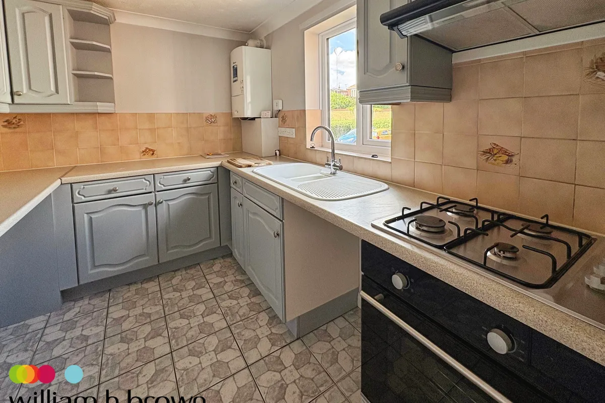Flat Abels Road in Halstead