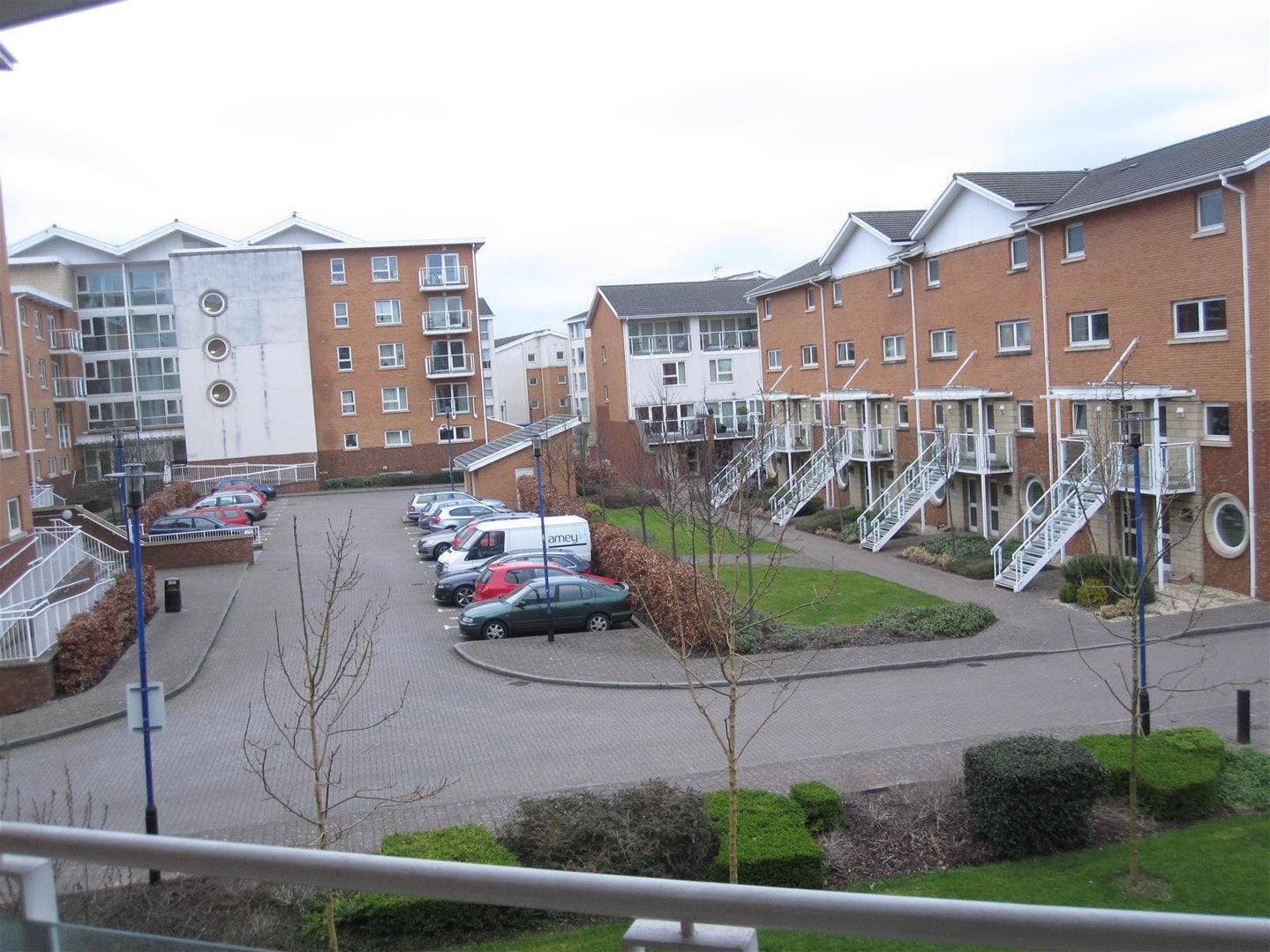 Flat Lynton Court in Cardiff