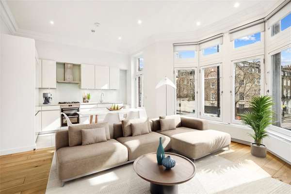 Flat Brompton Road in Greater London
