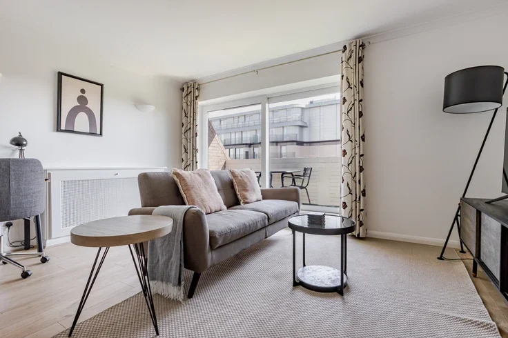Flat Queensway in City of Westminster