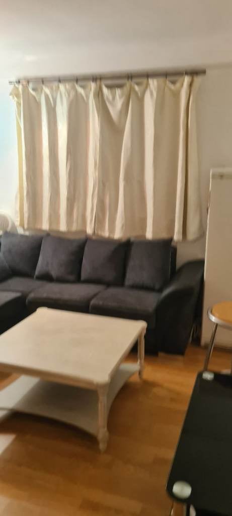 Flat Emma Road in Greater London