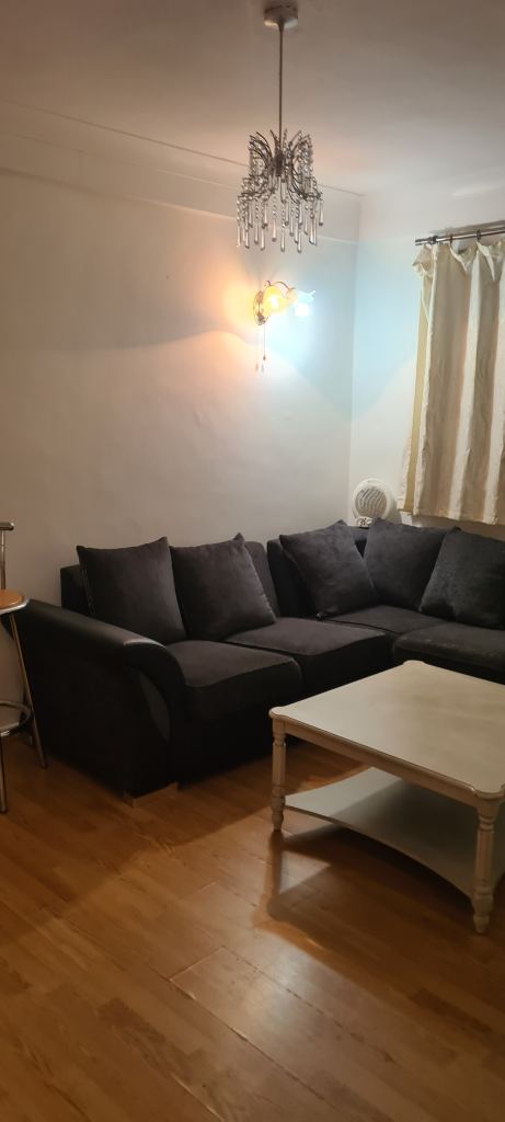 Flat Emma Road in Greater London