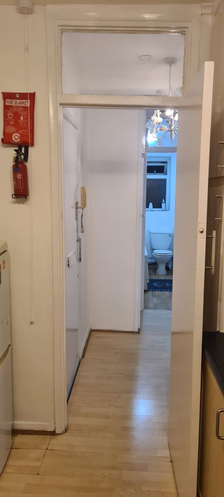 Flat Emma Road in Greater London