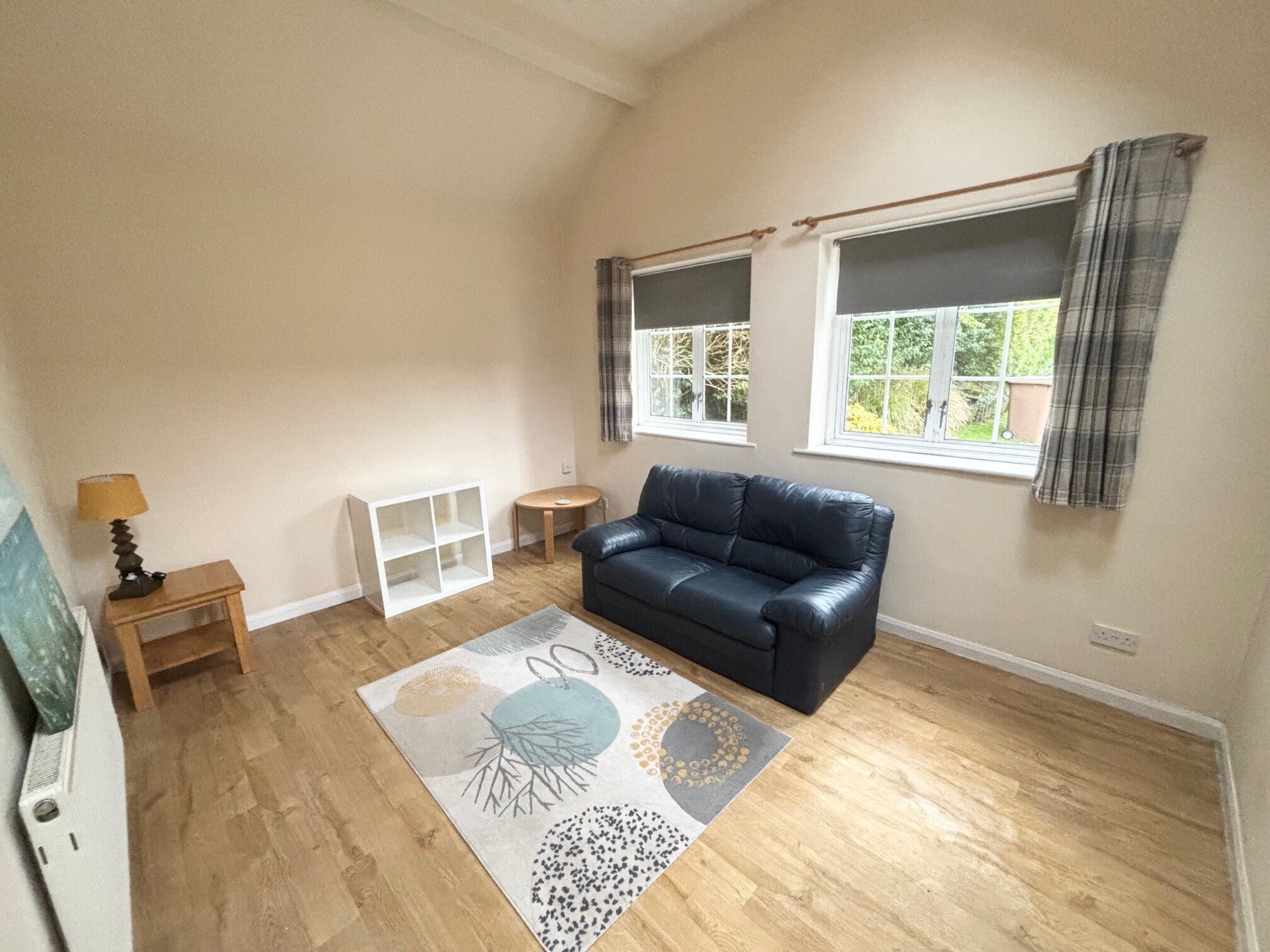 Flat Farr Hall Drive in Birkenhead