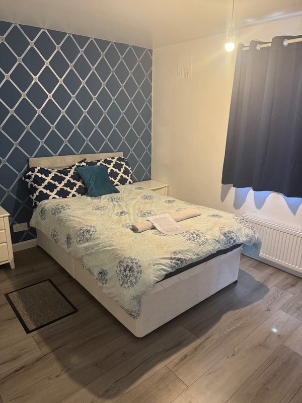 Room The Link in Crawley