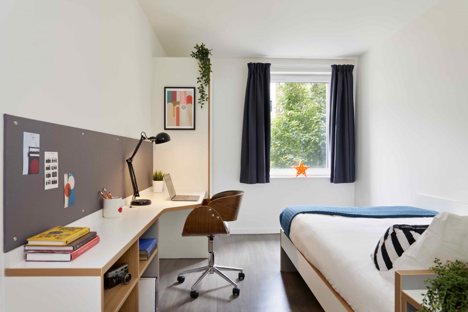 Room St John's Road in Leeds