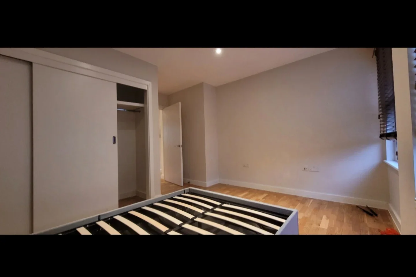 Flat Whyteleafe Hill in Tandridge