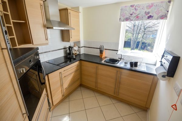 Flat Station Approach in Cheadle Hulme