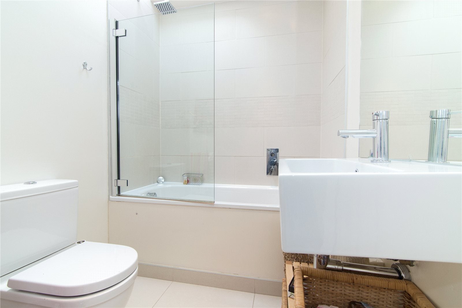 Flat Stanhope Gardens in Greater London
