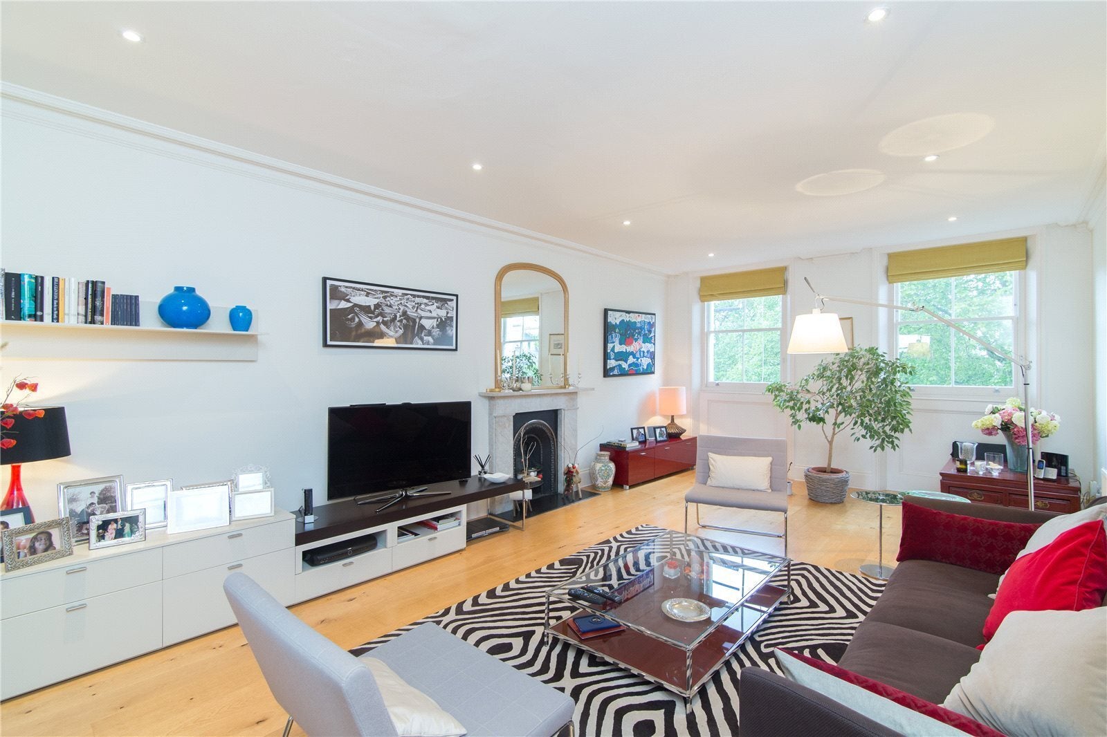 Flat Stanhope Gardens in Greater London