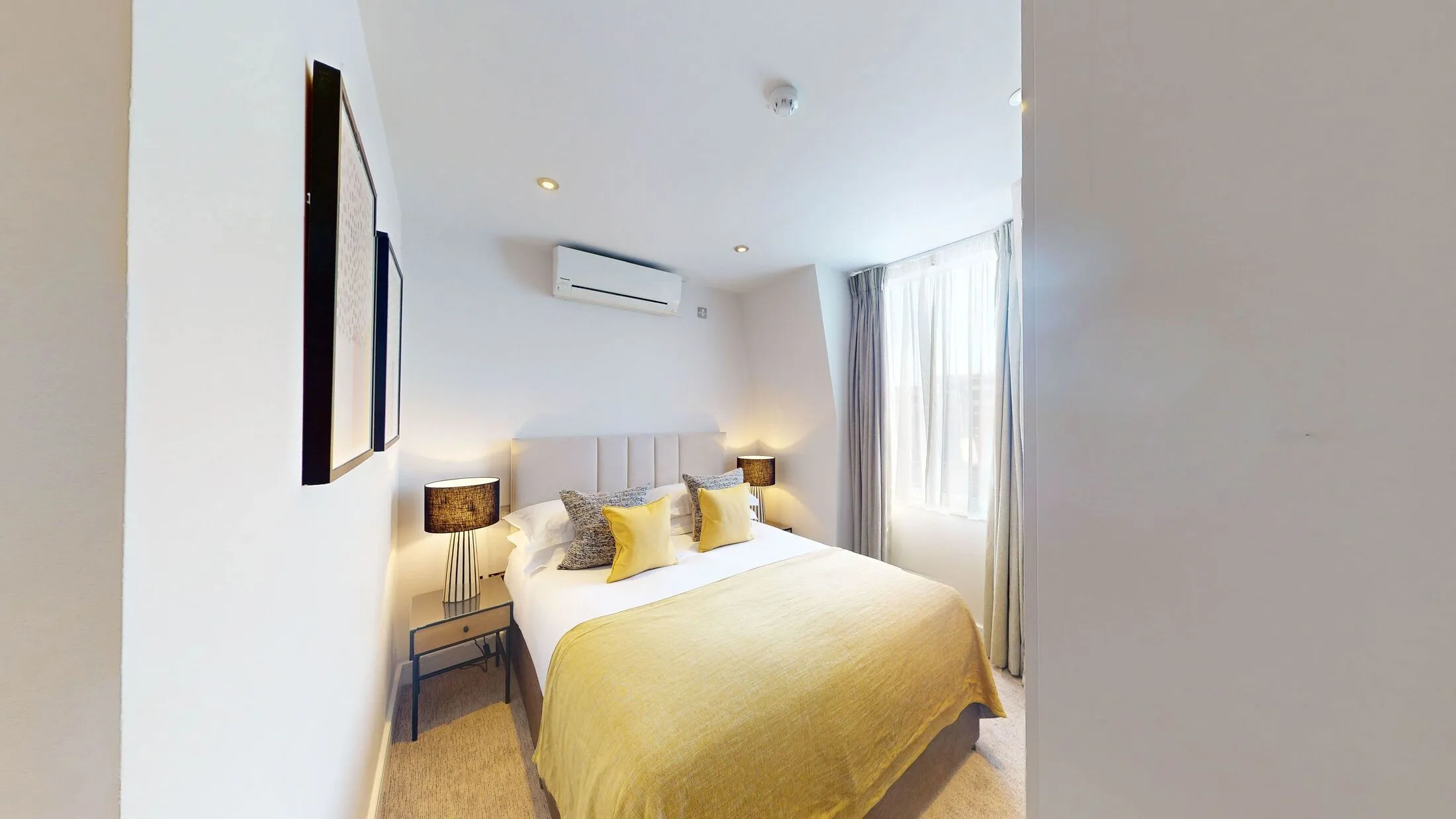 Flat Glendower Place in Greater London
