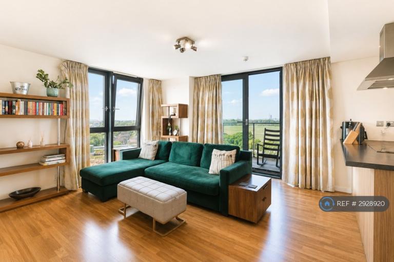 Flat Homerton Road in Greater London