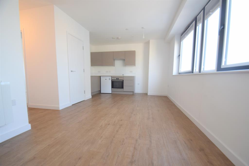 Flat Victoria Avenue in Southend-on-Sea