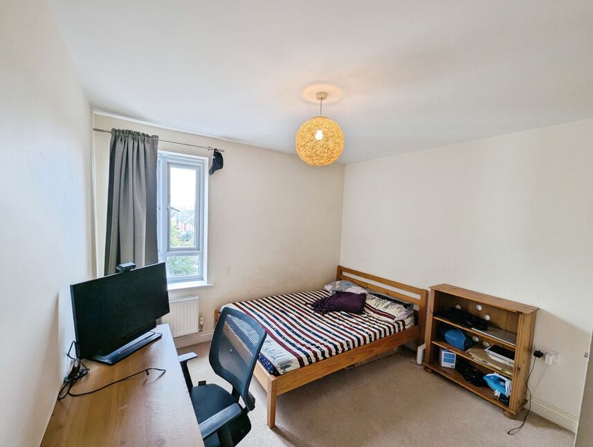 Flat Sinclair Drive in Basingstoke and Deane