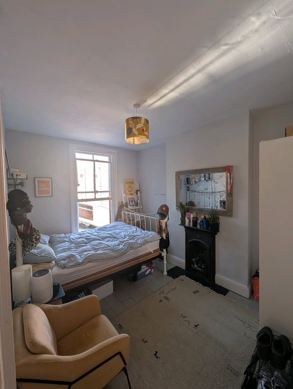 Room Sandford Road in Bristol
