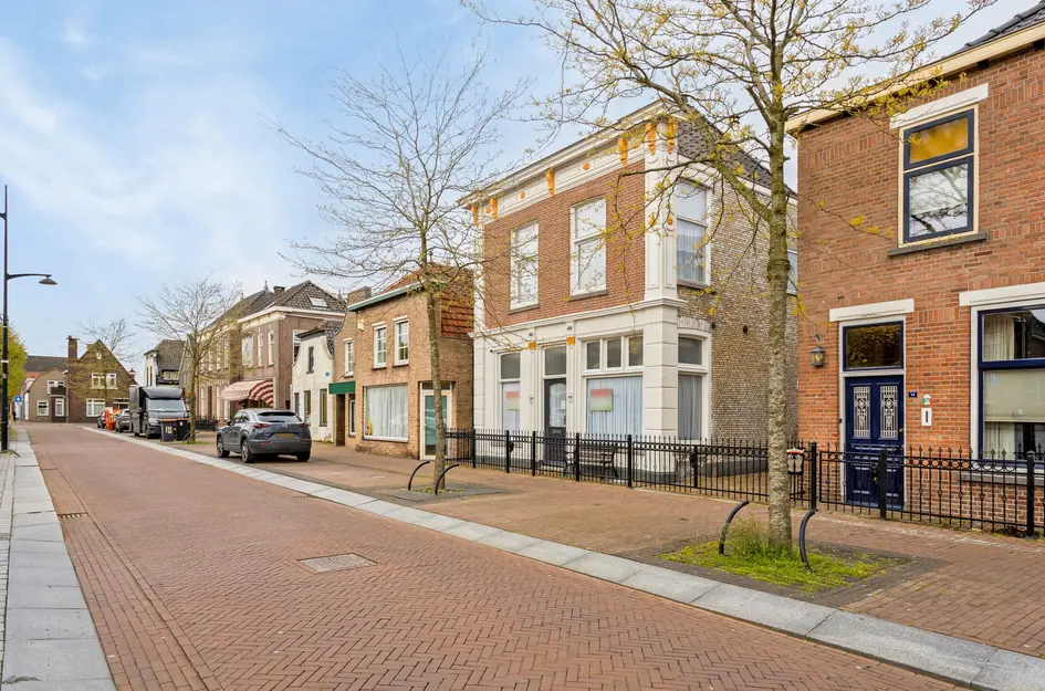 Huis Heereplein 13 in Raamsdonksveer