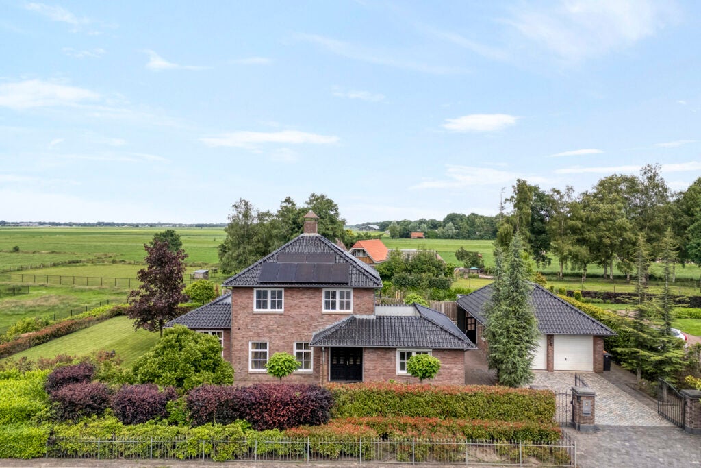Huis Nieuwe Daarlerveenseweg 10 in Vriezenveen