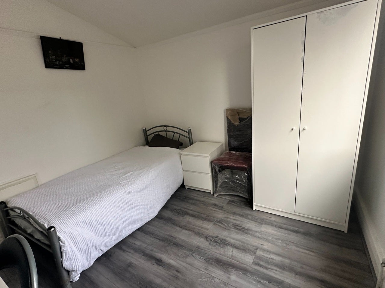 Room Endsleigh Gardens in Greater London