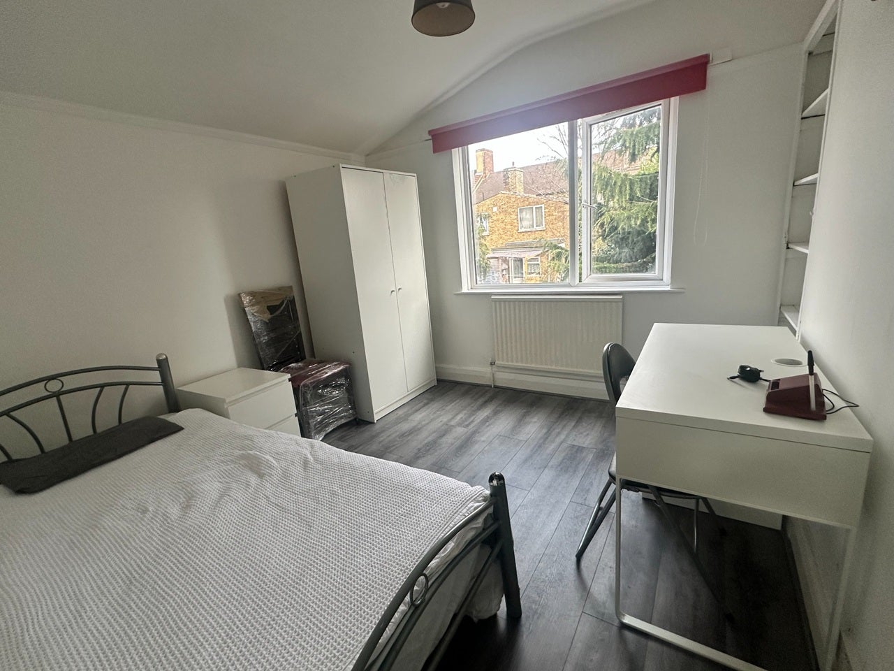 Room Endsleigh Gardens in Greater London