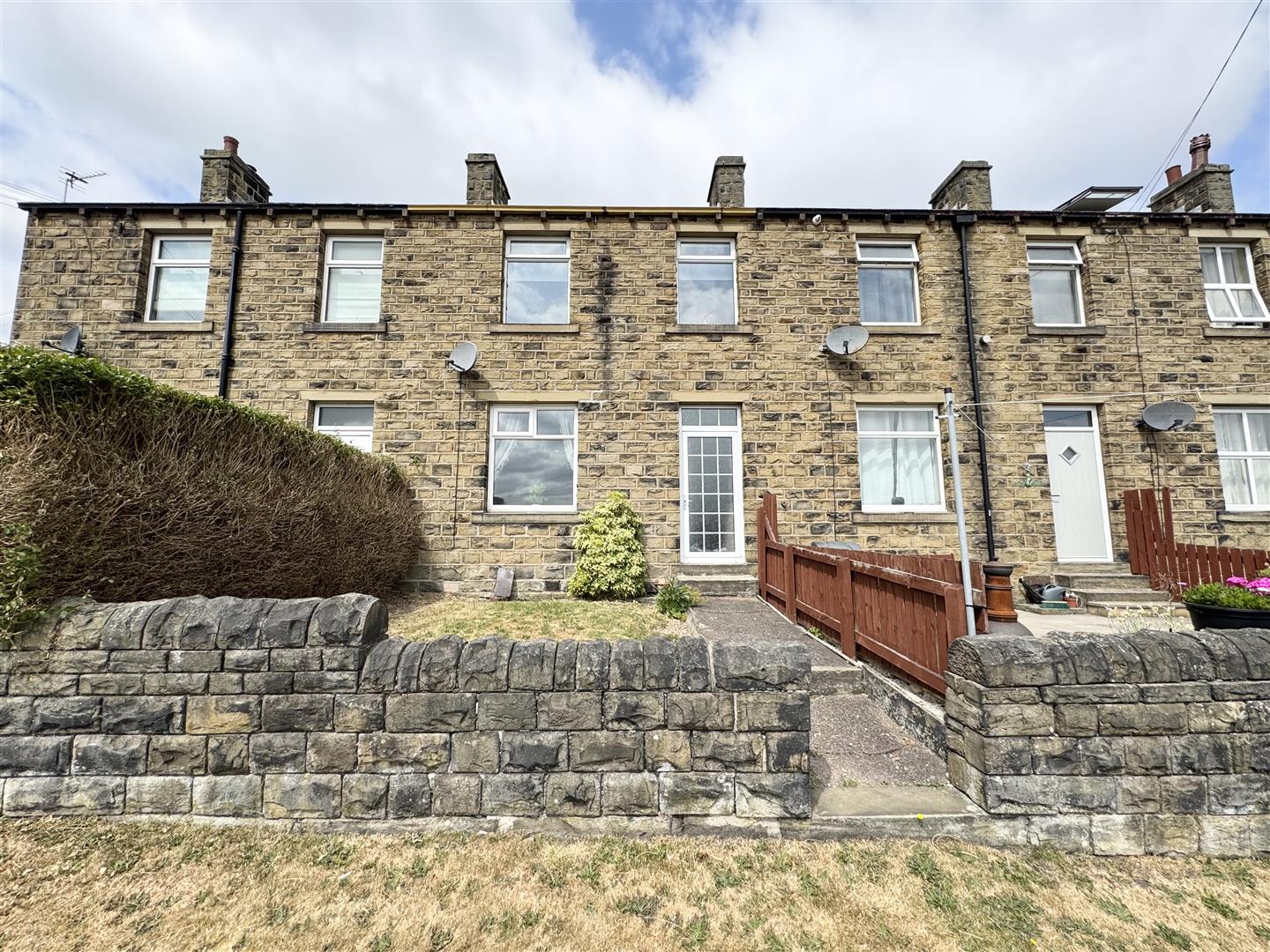 House Yew Tree Road in Kirklees