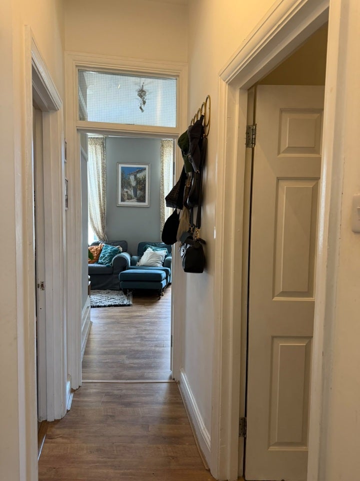 Flat Newington Green Road in Greater London