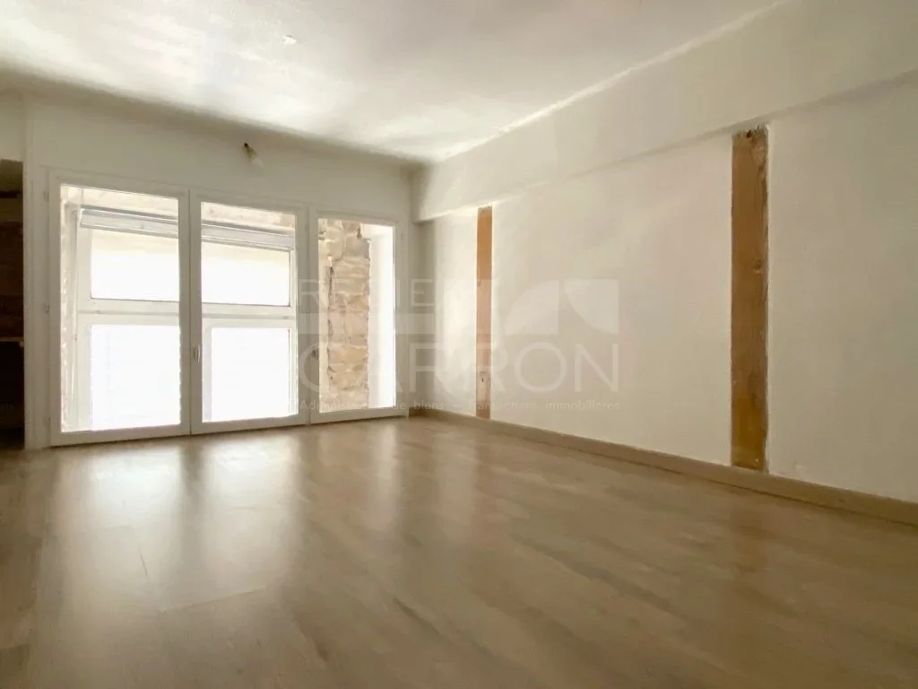 Flat Rue Justin Godart in Lyon