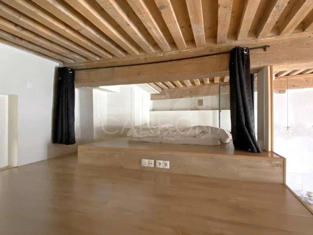 Flat Rue Justin Godart in Lyon