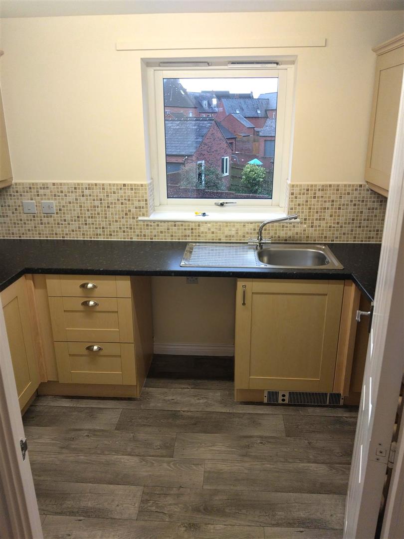 Flat Smallhill Road in Dawley