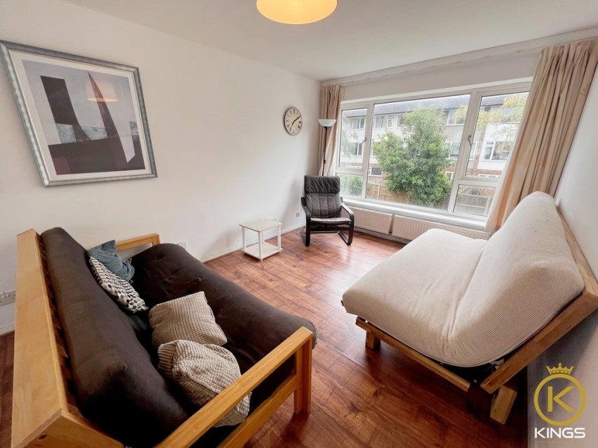 Room Guildford Park Avenue in Guildford