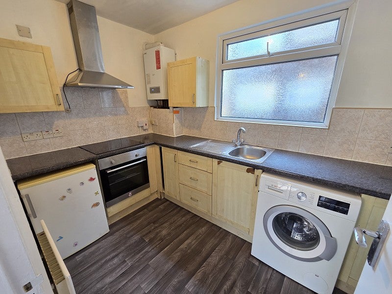 Flat Parchmore Road in Greater London
