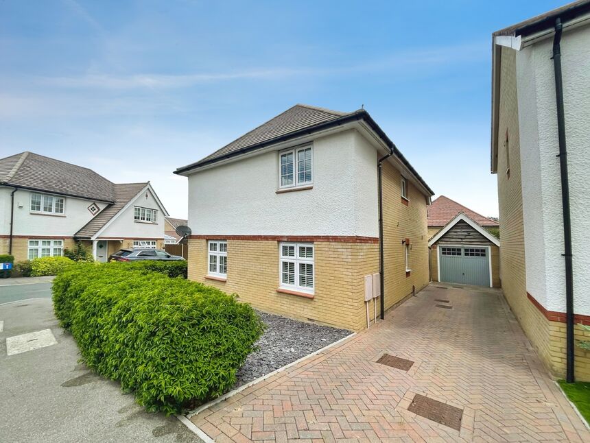 House Catherine Howard Close in Tonbridge and Malling