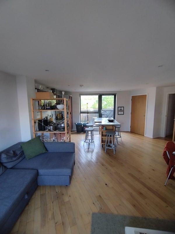 Room Grange Road in Greater London
