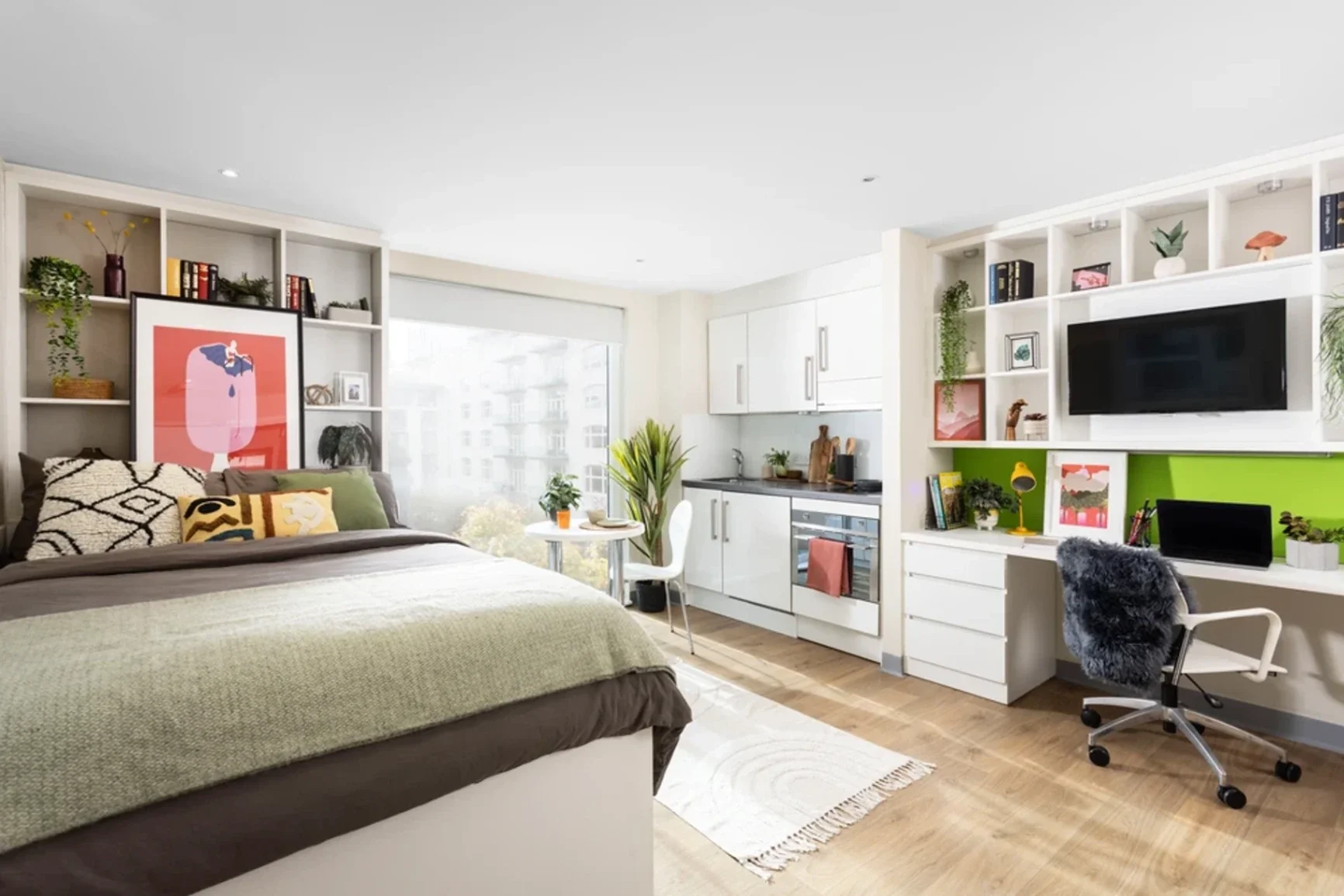 Room Bridle Mews in Greater London