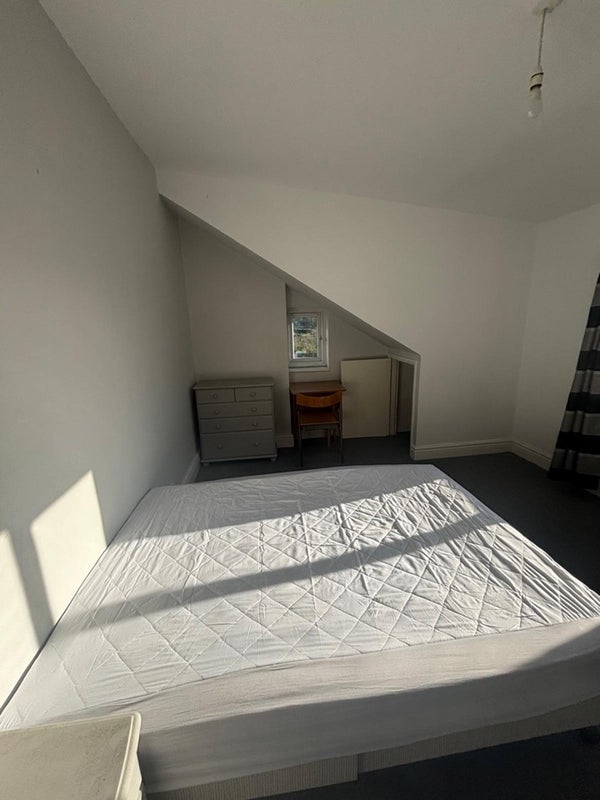 Flat Bloomfield Avenue in Bath