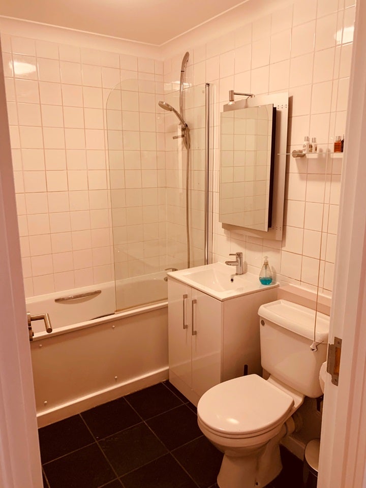 Flat Leather Lane in Greater London