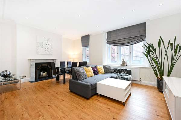 Flat Newman Street in City of Westminster