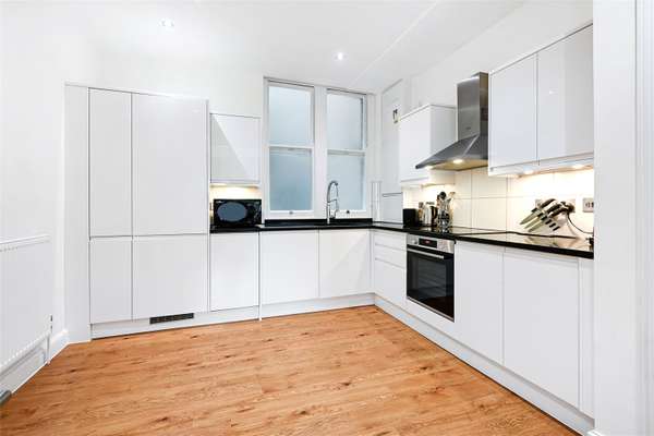Flat Newman Street in City of Westminster