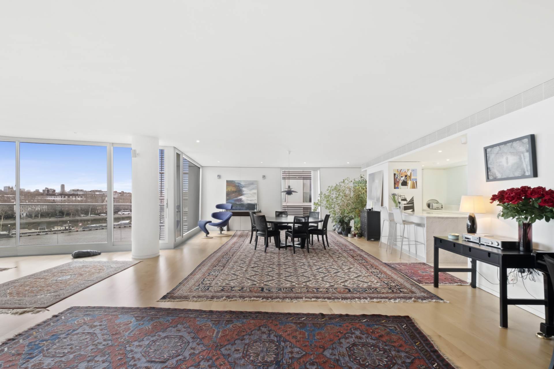 Flat Albion Riverside in Greater London