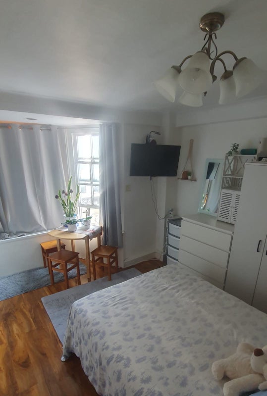 Room Park West Place in City of Westminster