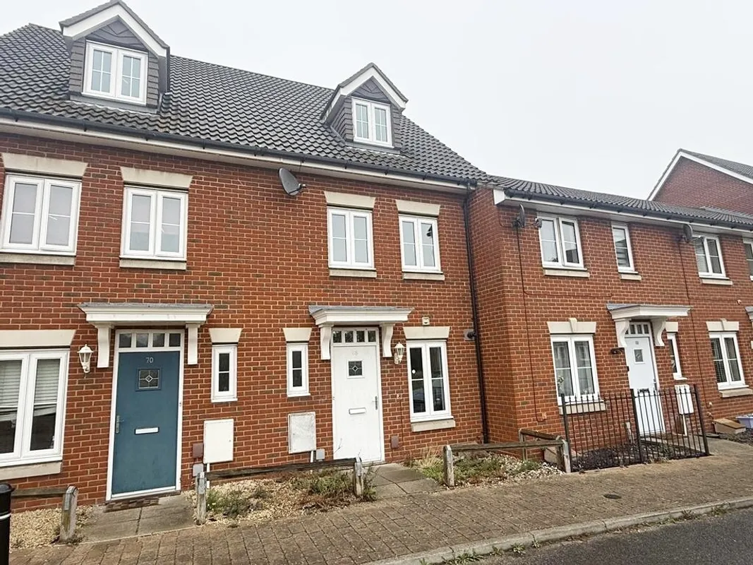 House Bull Road in Ipswich