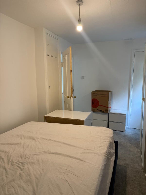 Room Perry Spring in Harlow