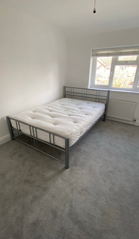 Room Perry Spring in Harlow