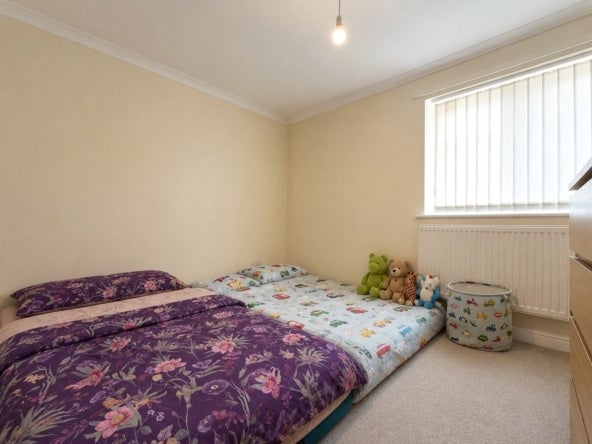 House Wimpole Close in Swindon