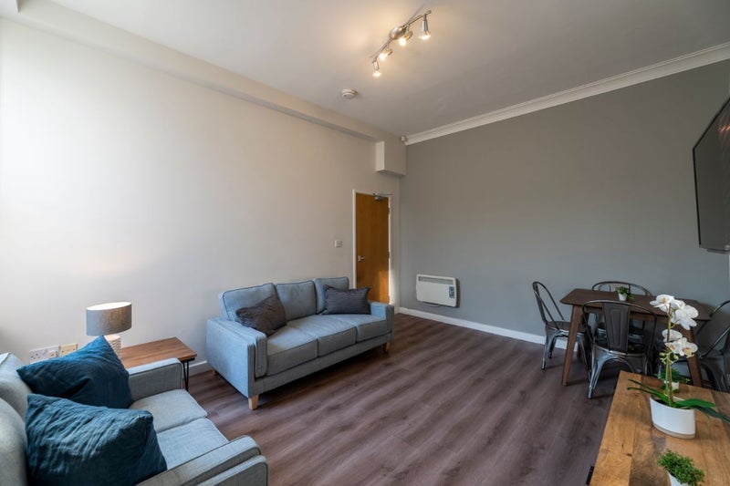Room Forsyth Road in Newcastle upon Tyne