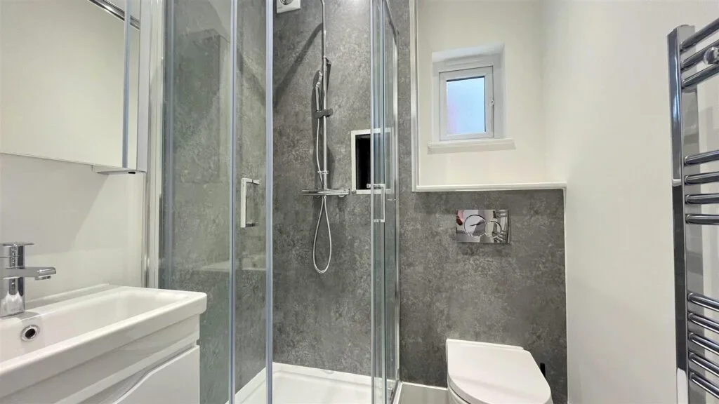 Room Langley Park Road in Greater London