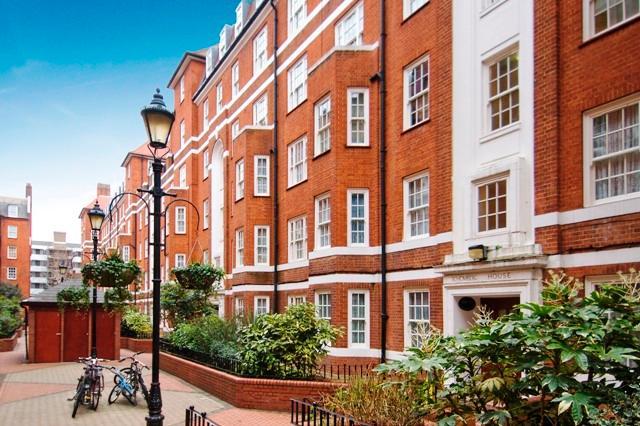 Flat Page Street in London