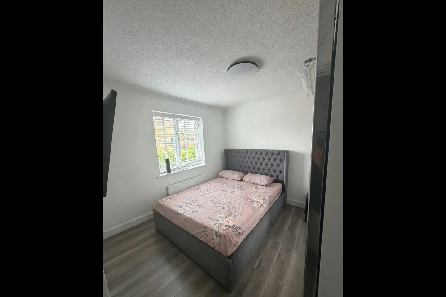 Room Peel Place in Greater London