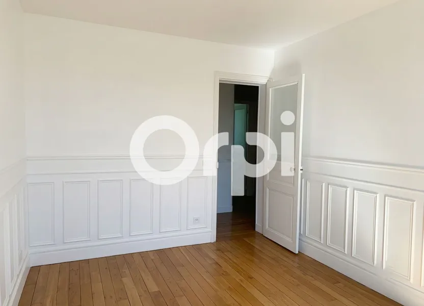 Appartement Rue de la Poste à Saint-Maur-des-Fossés