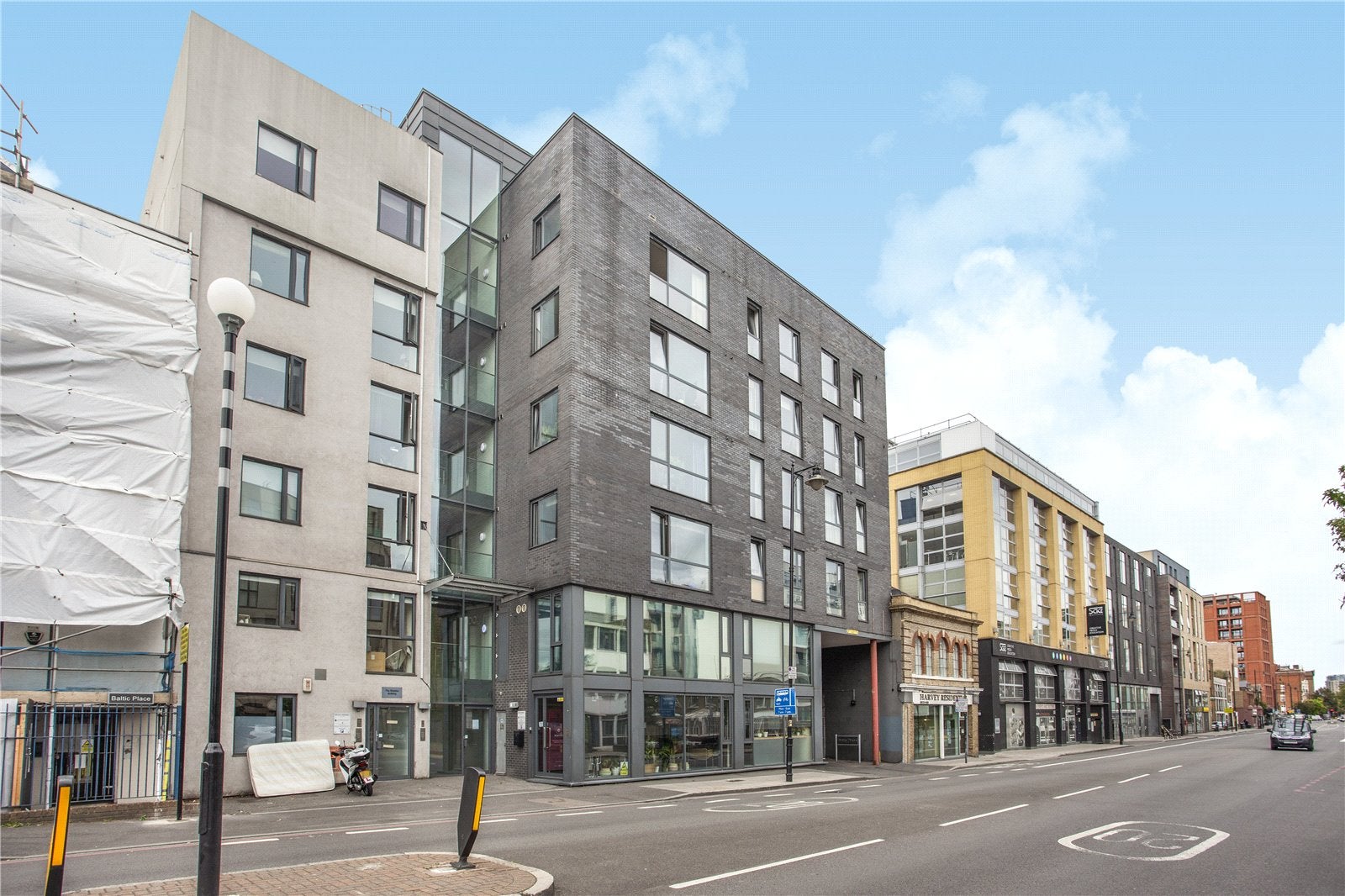 Flat Kingsland Road in Greater London