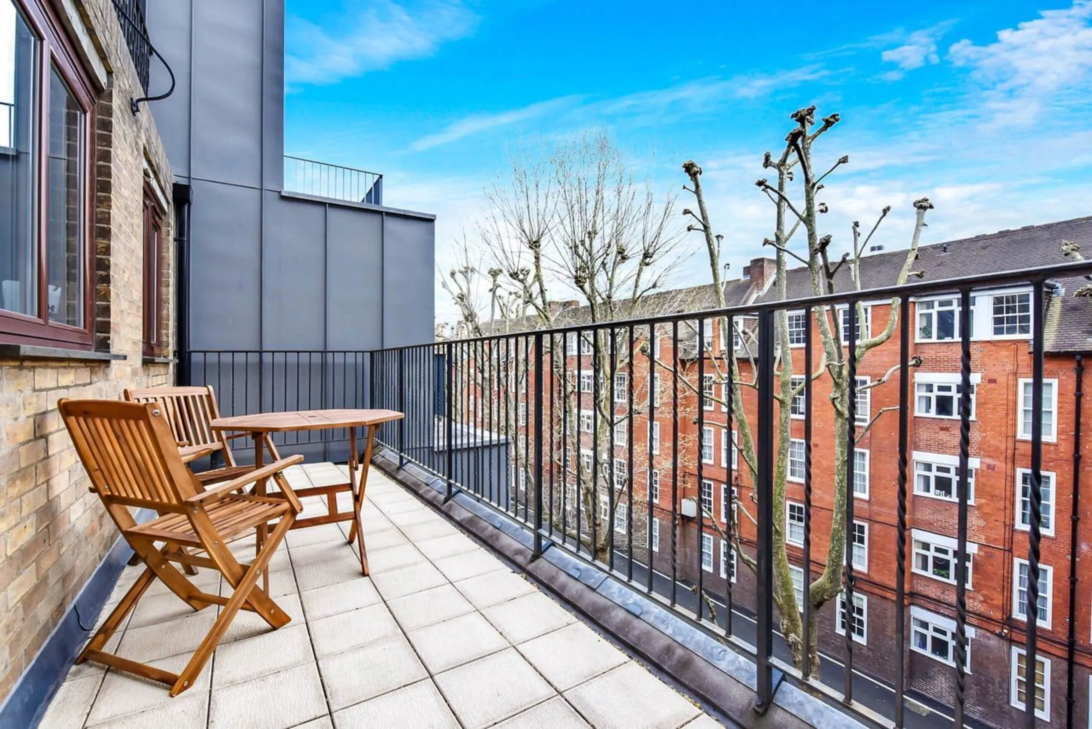 Flat Woburn Place in Greater London